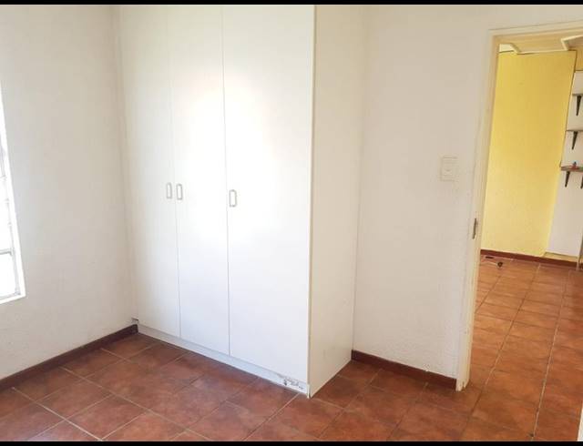 2 BEDROOM PROPERTY TO RENT IN AUREUS